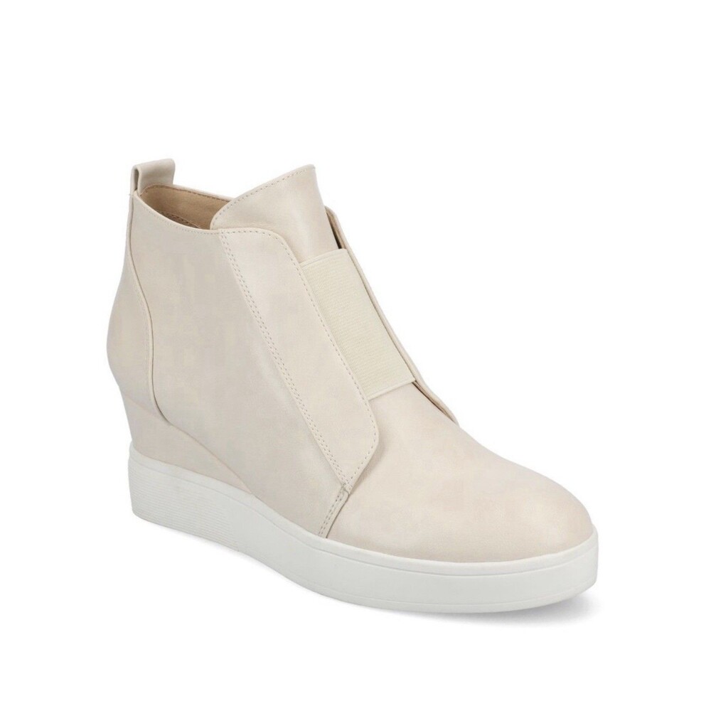 Journee Womens Clara Wedge Sneakers, Beige size 8 NWOB